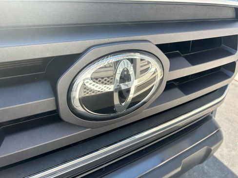 Used 2023 Toyota Tacoma SR5 w/ Technology Package RWD image 34