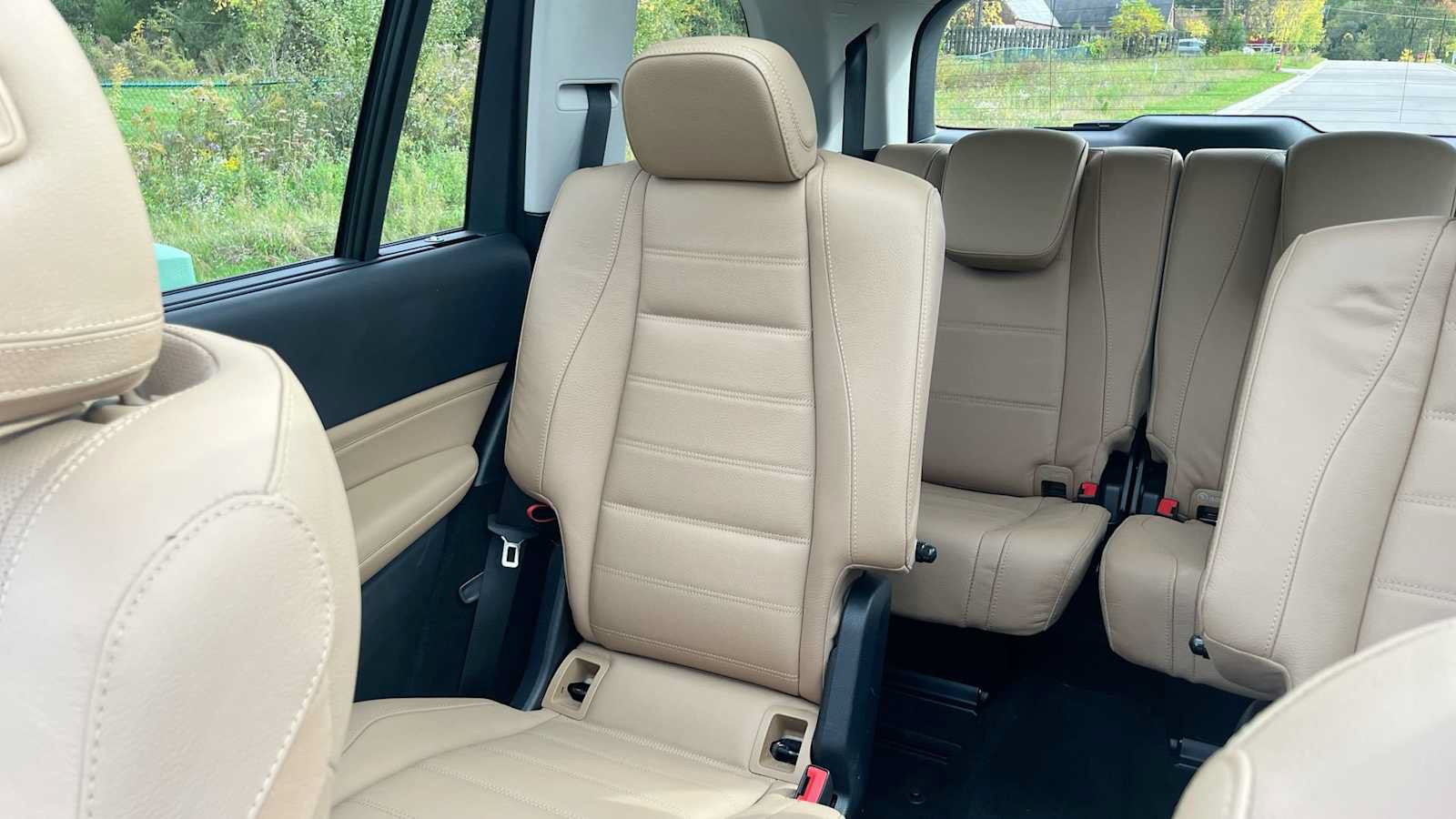 Certified 2024 Mercedes-Benz GLS 450 4MATIC image 35