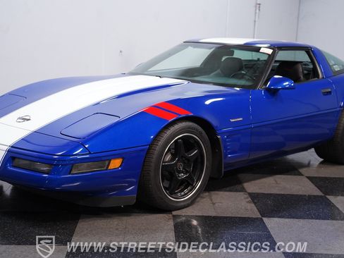 Used 1996 Chevrolet Corvette Coupe RWD image 6