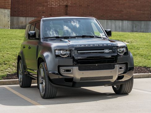 Used 2024 Land Rover Defender 110 Carpathian Edition AWD/4WD image 2