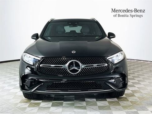 Used 2026 Mercedes-Benz GLC 300 image 2