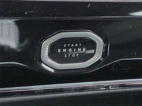 New 2026 Jeep Grand Cherokee Altitude image 31