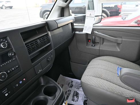 New 2024 GMC Savana 4500 w/ Power Convenience Package RWD image 18