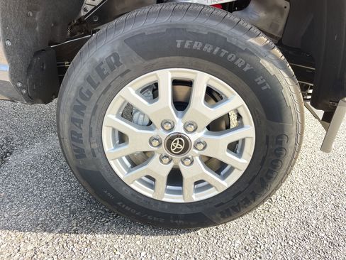 New 2025 Toyota Tacoma SR5 image 20