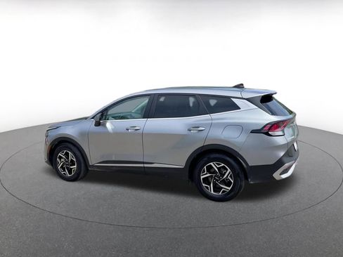 Used 2025 Kia Sportage LX FWD image 9