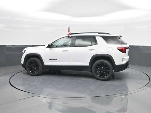 Used 2026 GMC Terrain Elevation w/ Elevation Premium Package AWD/4WD image 5