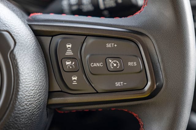 Used 2024 Jeep Wrangler Unlimited Rubicon AWD/4WD image 20