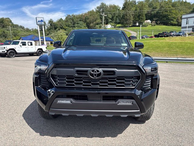 Used 2024 Toyota Tacoma TRD Off-Road AWD/4WD image 2