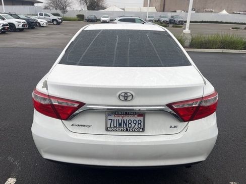 Used 2015 Toyota Camry LE image 6