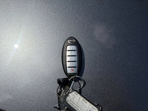 Used 2025 Nissan Altima 2.5 SV FWD image 18