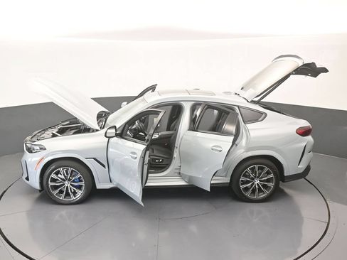 Used 2026 BMW X6 xDrive40i AWD/4WD image 74