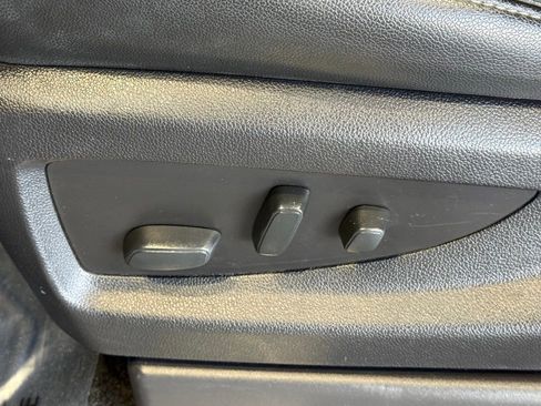 Used 2018 Chevrolet Tahoe LT RWD image 21