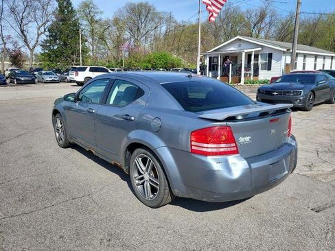 Used 2009 Dodge Avenger SE image 4
