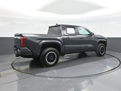 Certified 2025 Toyota Tacoma SR5 image 9