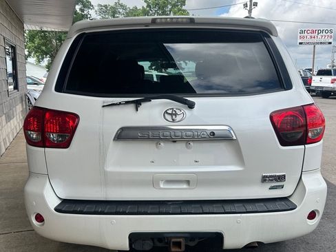 Used 2016 Toyota Sequoia Platinum AWD/4WD image 6