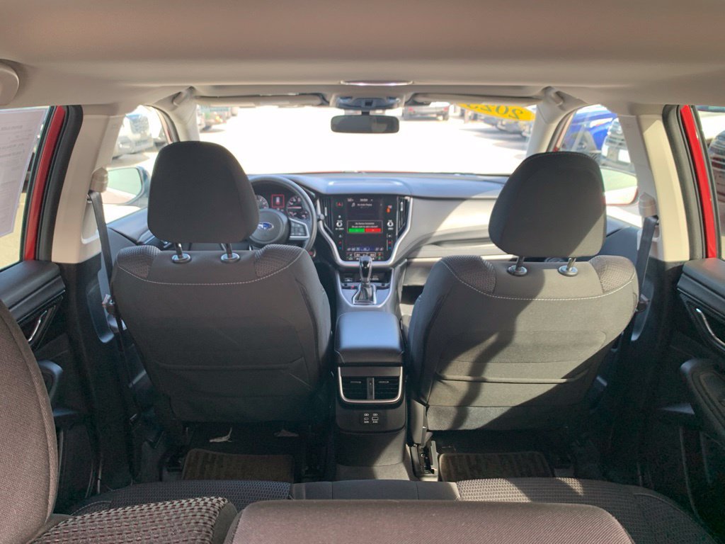 Used 2025 Subaru Outback Premium AWD/4WD image 27