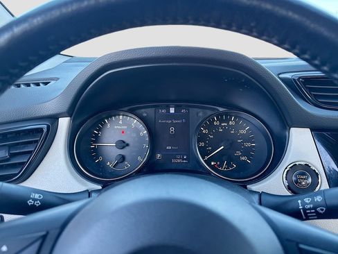 Used 2020 Nissan Rogue Sport SL image 12