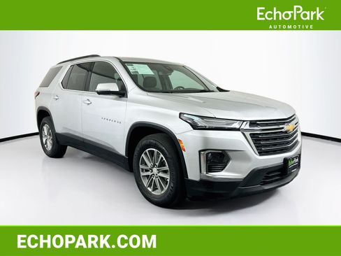 Used 2022 Chevrolet Traverse LT AWD/4WD image 1