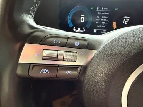Used 2025 Hyundai Kona SEL FWD image 8