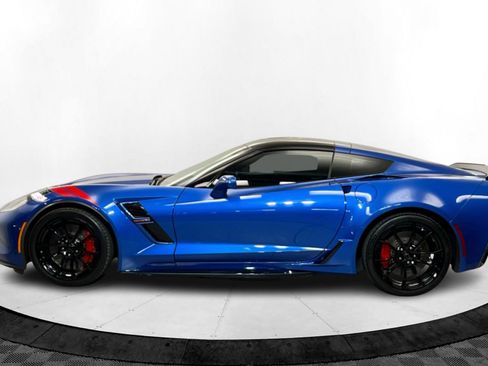 Used 2019 Chevrolet Corvette Grand Sport w/ Carbon Flash Badge Package image 2