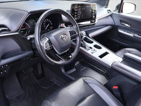 Certified 2021 Toyota Sienna XSE AWD/4WD image 13