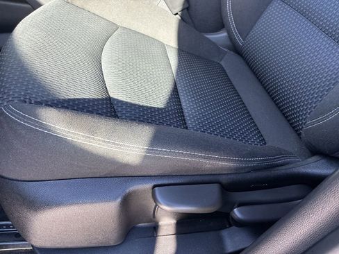 Used 2022 GMC Terrain SLE image 12