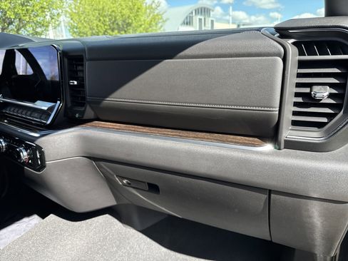 Used 2023 GMC Sierra 1500 Elevation AWD/4WD image 22