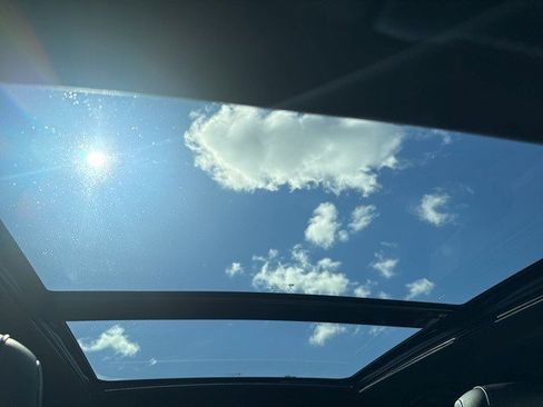 Certified 2025 Cadillac XT5 Premium Luxury image 5