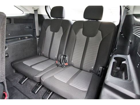 Certified 2025 Kia Sorento LX FWD image 14