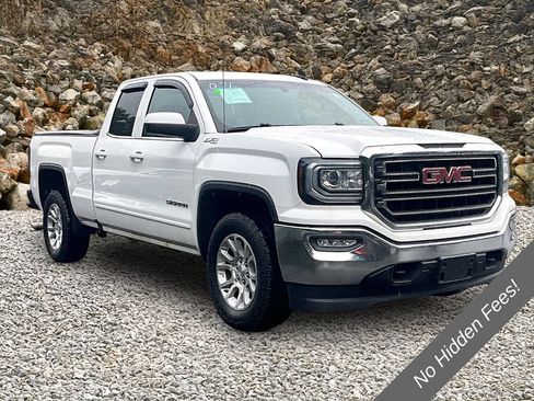 Used 2018 GMC Sierra 1500 SLE w/ SLE Value Package AWD/4WD image 10