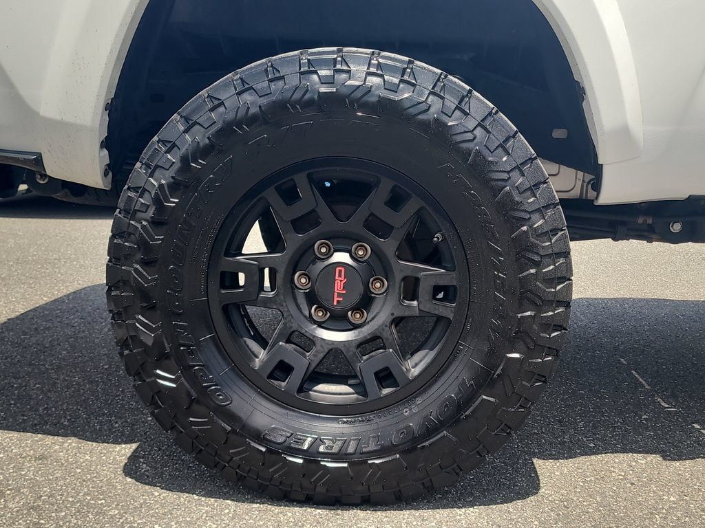 Used 2019 Toyota Tacoma TRD Sport RWD image 6