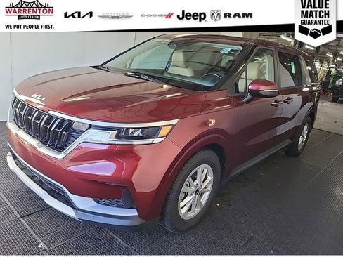 Used 2022 Kia Carnival LX FWD image 1