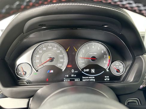 Used 2016 BMW M3 Base image 8