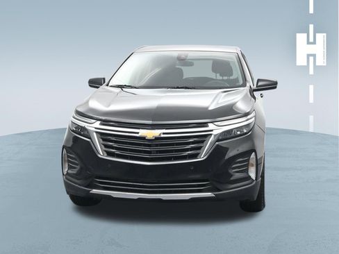 Used 2023 Chevrolet Equinox LT FWD image 2