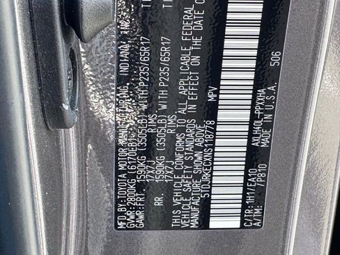 Used 2022 Toyota Sienna XLE w/ XLE Plus Package image 48