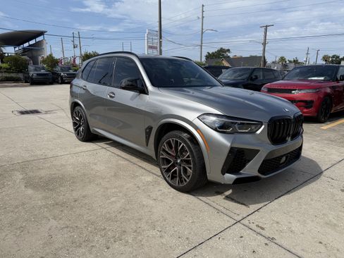 Used 2022 BMW X5 M w/ Competition Package 2 AWD/4WD image 2