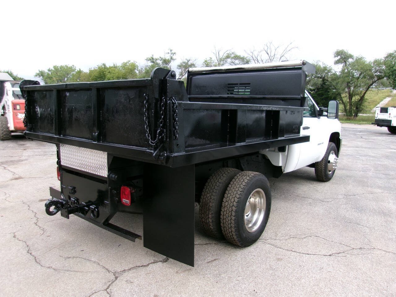 Used 2013 Chevrolet Silverado 3500 W/T w/ Snow Plow Prep Package AWD/4WD image 8