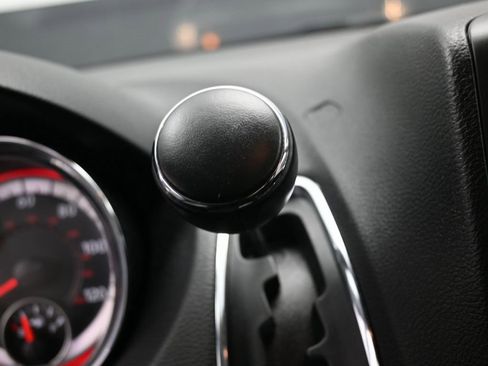 Used 2017 Dodge Grand Caravan SE image 21