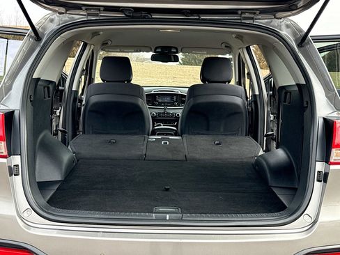 Used 2016 Kia Sorento LX w/ LX Convenience Package image 7