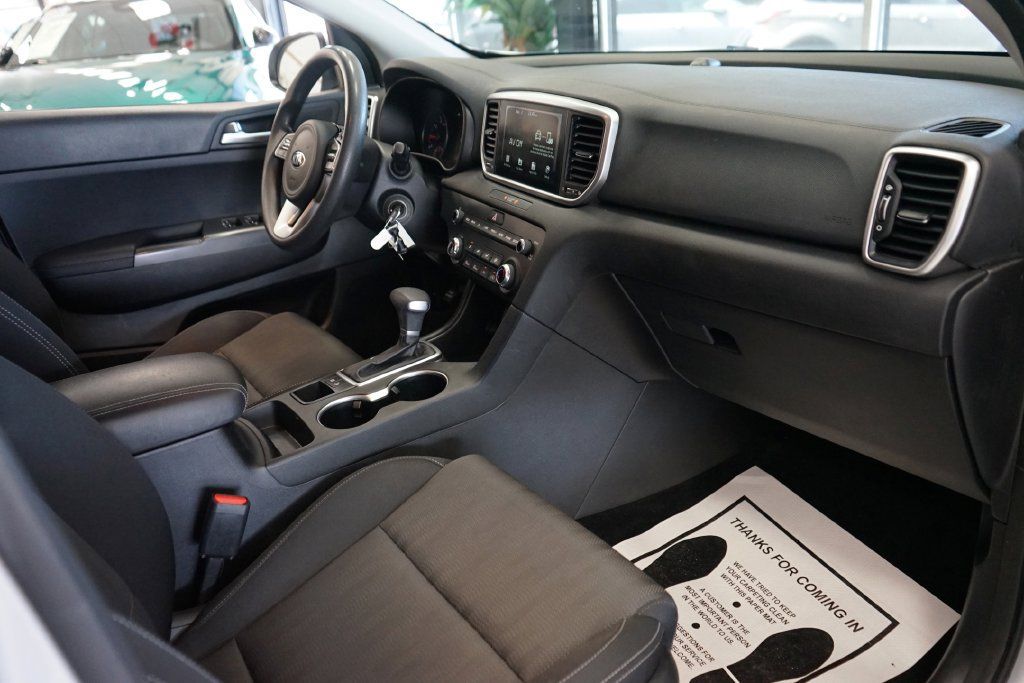 Used 2020 Kia Sportage LX FWD image 39