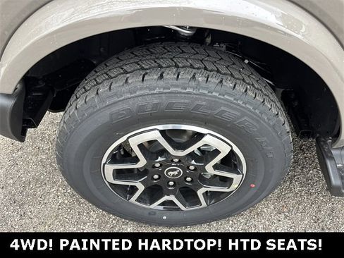 New 2025 Ford Bronco Outer Banks image 32