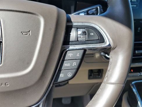 Certified 2022 Lincoln Navigator L Reserve image 25