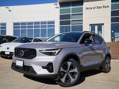 New 2026 Volvo XC40 B5 Plus w/ Protection Package Premier