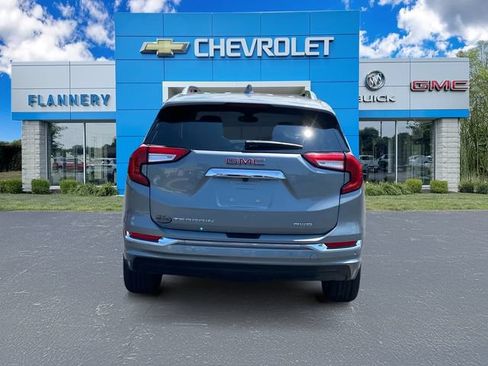 Used 2023 GMC Terrain Denali w/ Denali Premium Package AWD/4WD image 4
