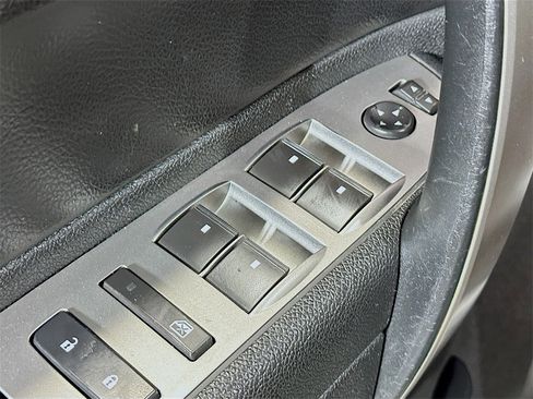 Used 2013 GMC Sierra 2500 SLE image 18