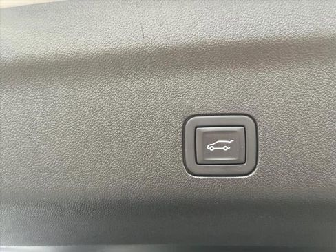 Used 2023 Chevrolet Tahoe High Country image 24