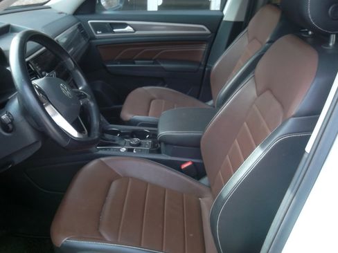 Used 2021 Volkswagen Atlas SEL Premium image 8