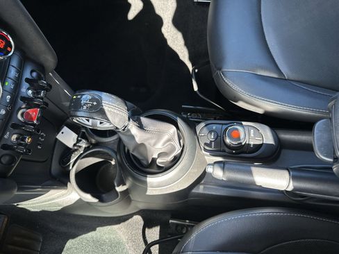 Used 2017 MINI Cooper 2-Door Hardtop FWD image 21