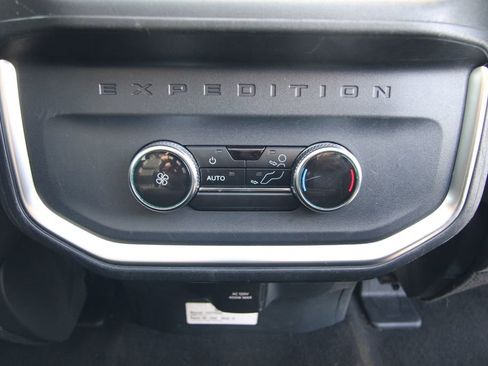 Used 2025 Ford Expedition Max Active image 41