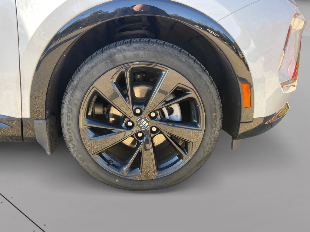 Used 2025 Buick Envision Sport Touring AWD/4WD image 9